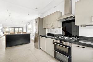 Photo 33- click for photo gallery